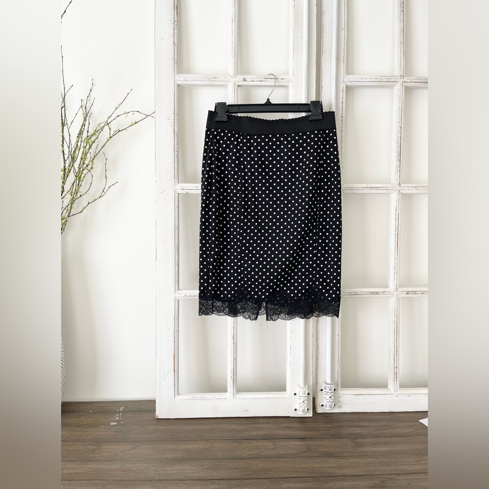 Victiria’s Secret, Polka Dot Lace Pencil Skirt, Size 6